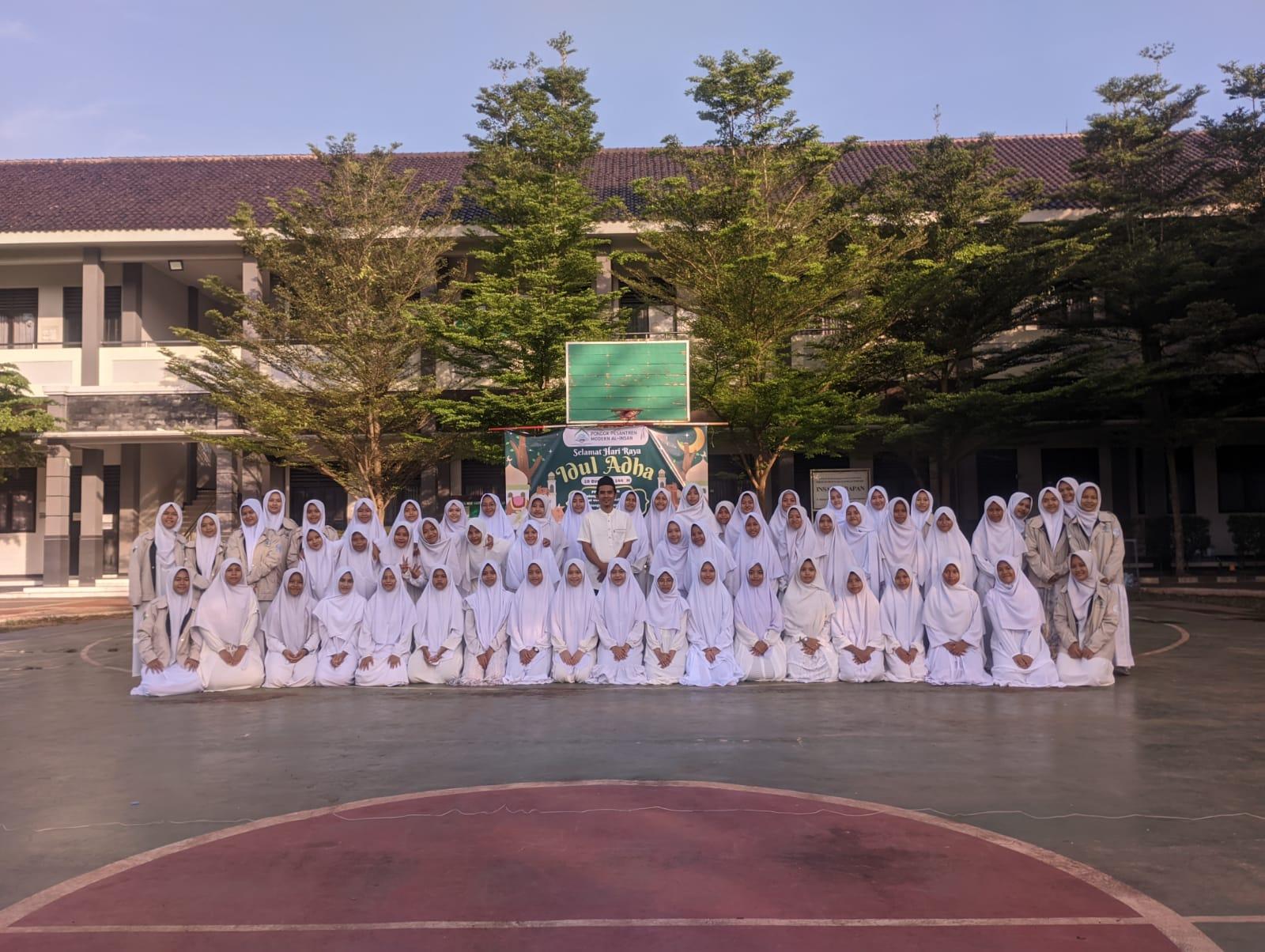 Ayo Mondok: Dari Pesantren Menumbuhkan Ilmu, Akhlak, dan Peradaban